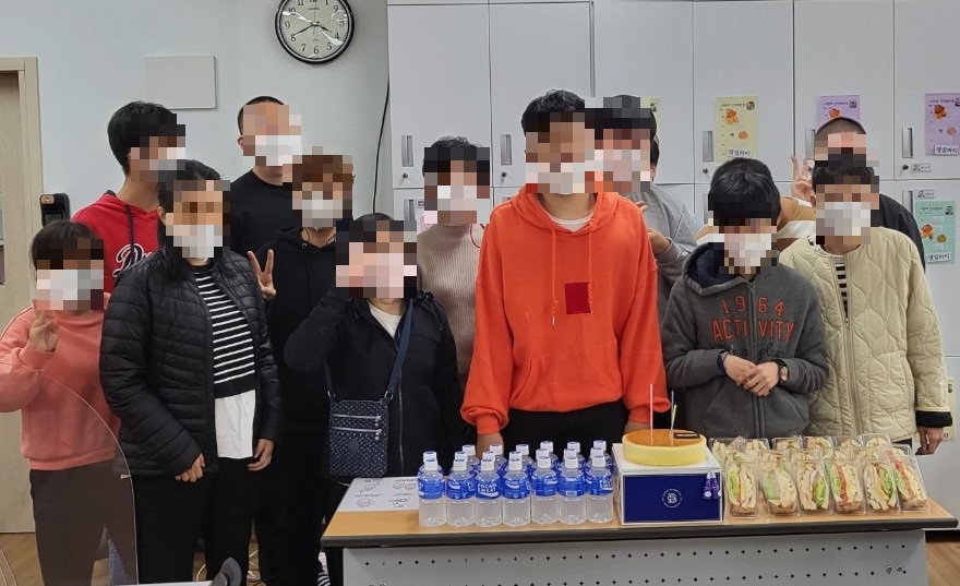 [늘푸른동산] 이용인 생일파티
