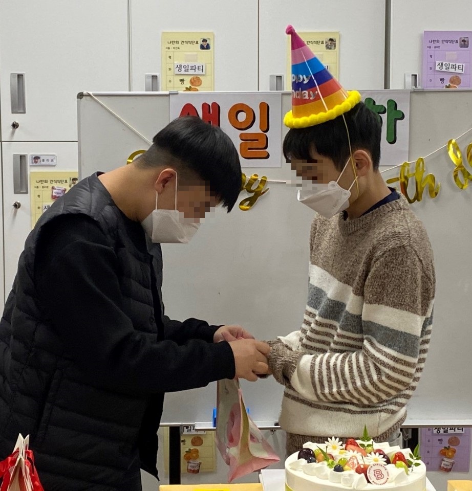 7.생일2.jpg