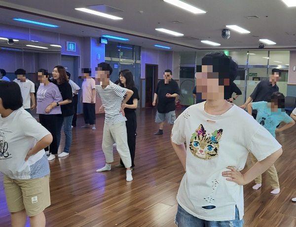 6댄스2.jpg