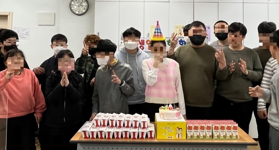 [늘푸른동산] 이용인 생일파티