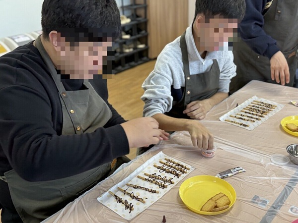 [늘푸른동산] 11월 요리공예 '빼빼로 만들기'