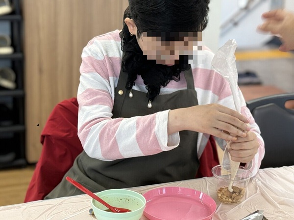 [늘푸른동산] 10월 요리공예 '밤 티라미수 컵케이크'