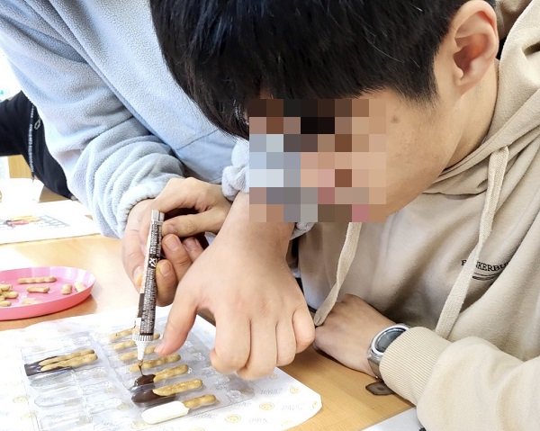 [늘푸른동산] 요리공예-빼빼로