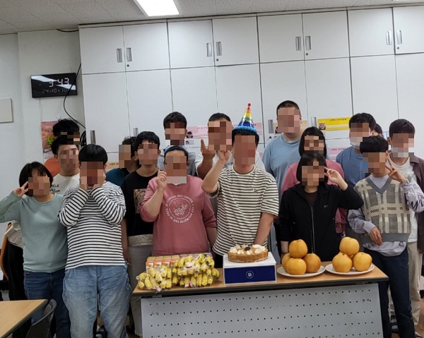 [늘푸른동산] 이용인 생일파티